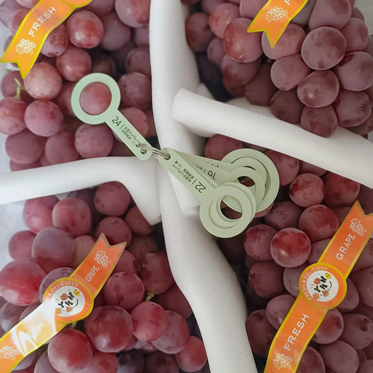 Elektitaj Farm Fresh Red Globe Grapes